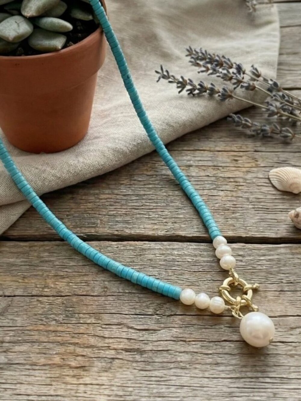 Turquoise Flat Bead and Freshwater Pearl Necklace 14K Gold Clasp Coastal 16" - Picture 5 of 12
